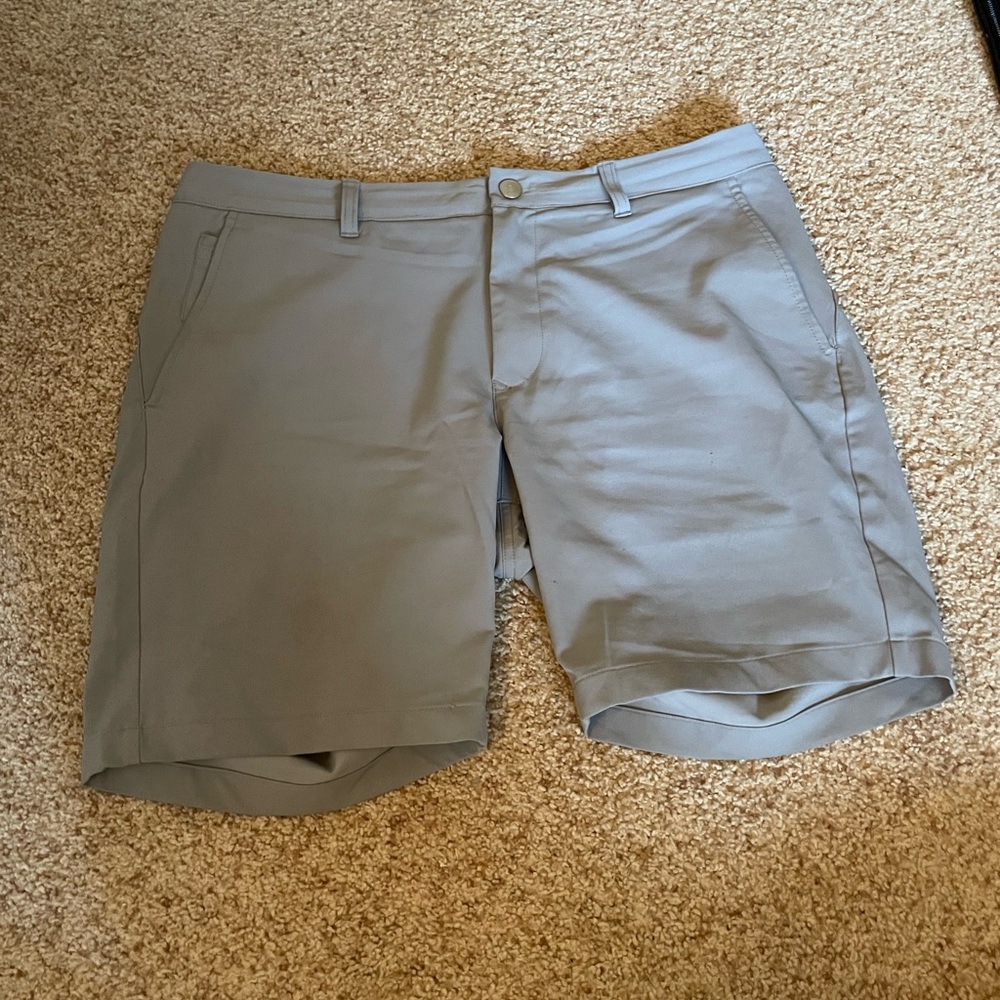 Bonobos Golf Men’s Light Gray Size 35 Casual Shorts